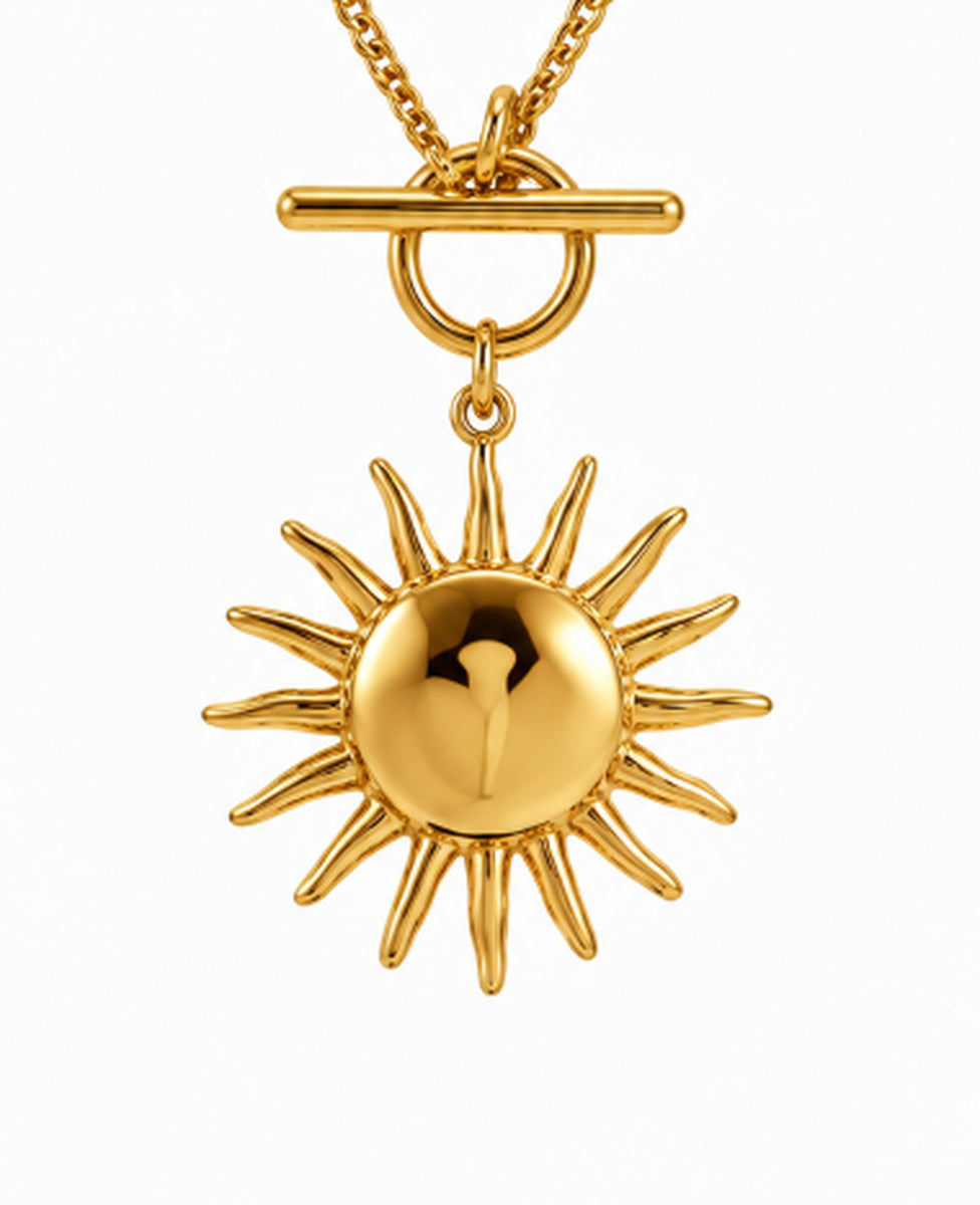 Soleil Necklace detail view 2